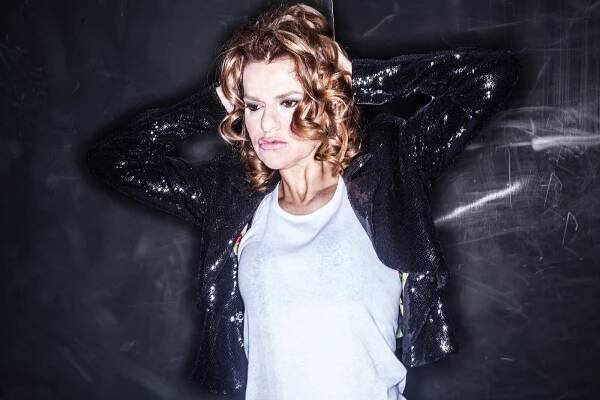 Sandra Bernhard Interview