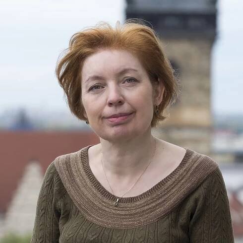 Pacientky se dlouho snaží, aby rodina nepocítila, že už tolik nezvládají – rozhovor s onkoložkou Petrou Tesařovou