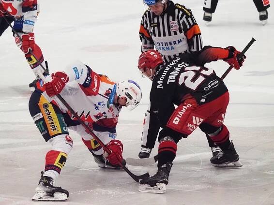 Východočeské derby pro Hradec. Pavlík rozhodl o výhře 32 vteřin před koncem