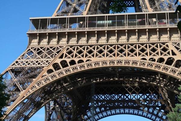 Evening Eiffel Tower 2nd floor / Audioguide on Mobile App / TEAN - Paris Webservices