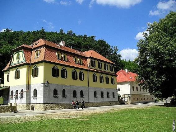 Buchlovice mohou být lázeňským místem, Smraďavka má statut přírodních lázní