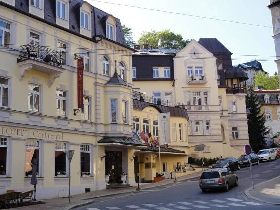 Budova, kde se hotel nachází