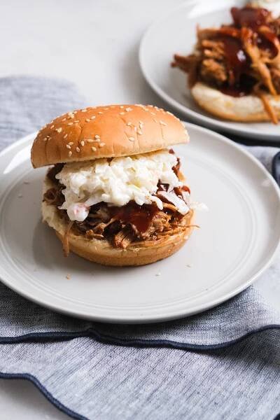 spicy pulled ork sandwich with cole slaw