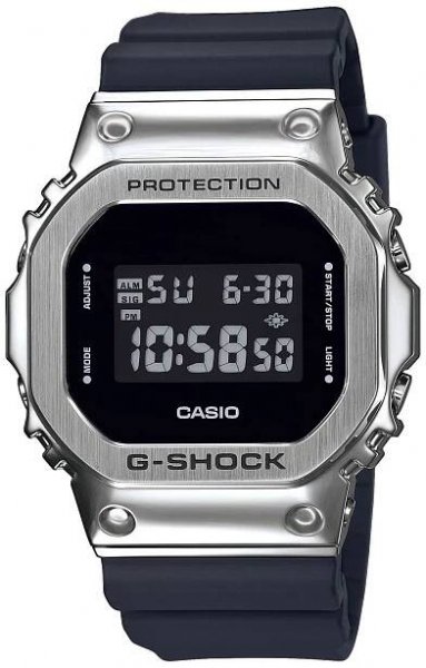 The G/G-SHOCK GM-5600-1ER (322)