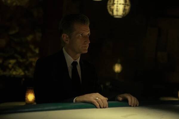 Physical - To už nemáš dost? - Z filmu - Paul Sparks