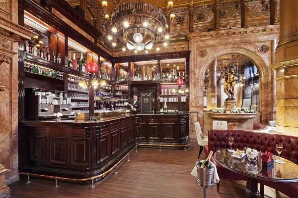 Hotel Metropole Brusel Exteriér fotografie Interior of the Café de los Angelitos