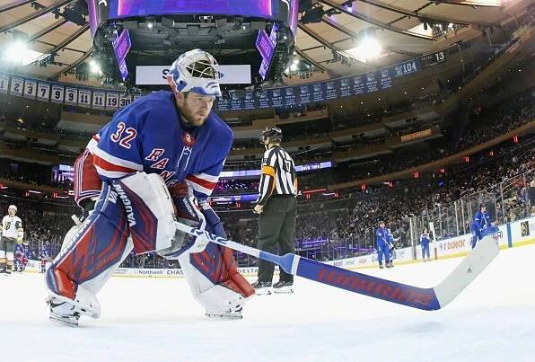 Rangers' Jonathan Quick to return for 19th NHL season, signing 1-year extension