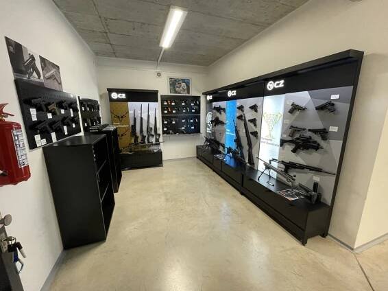 GUN centrum - Hradec Králové - ZBRANĚ.cz