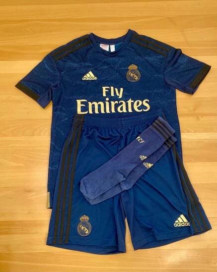 Fotbalový dres Real Madrid - Vybavení pro kolektivní sporty