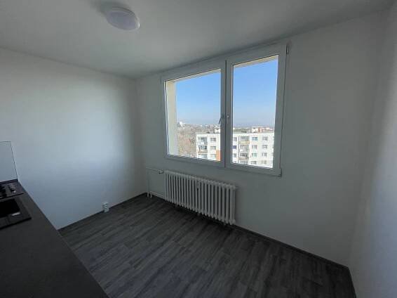 Pronájem bytu 2+1 66 m², Dřínovská, Chomutov