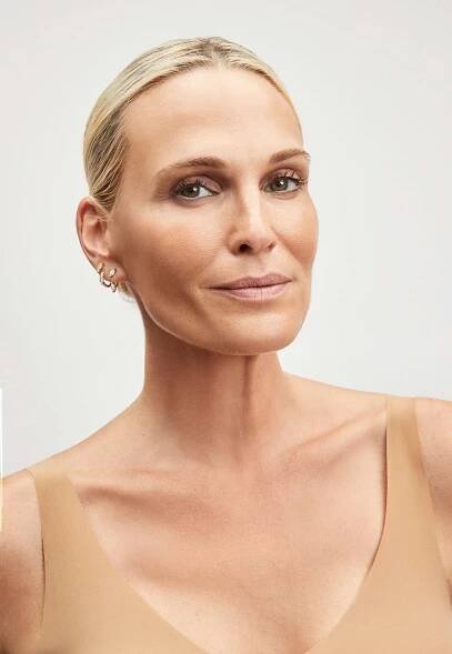 Molly Sims, YSE Beauty products
