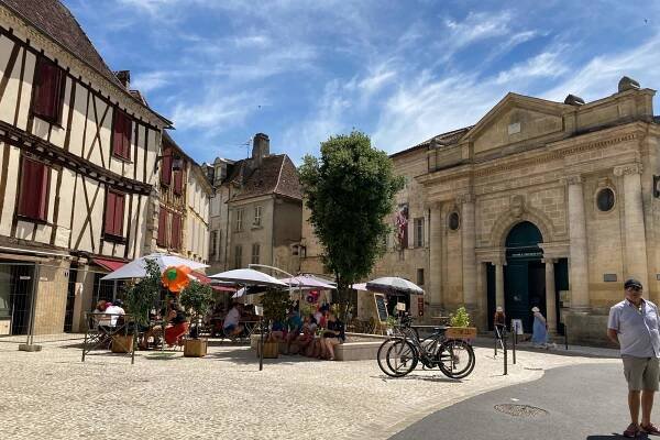 Bergerac market place