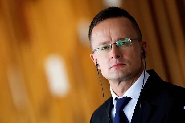Maďarský ministr zahraničí Péter Szijjártó se obává,.. | iROZHLAS - spolehlivé zprávy