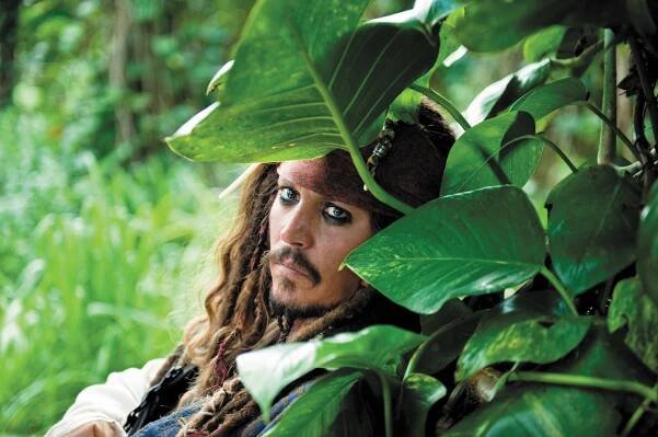 Jerry Bruckheimer Thinks Johnny Depp Would Join New 'Pirates Of The Caribbean'