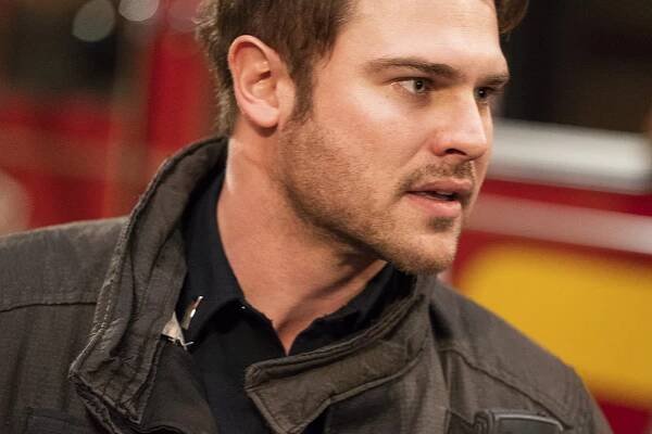 Station 19 - Havárie - Z filmu - Grey Damon