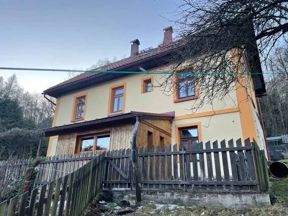 Chalupa u Zajíčků - Benešov u Semil , Liberecký kraj | Pronájmy.cz