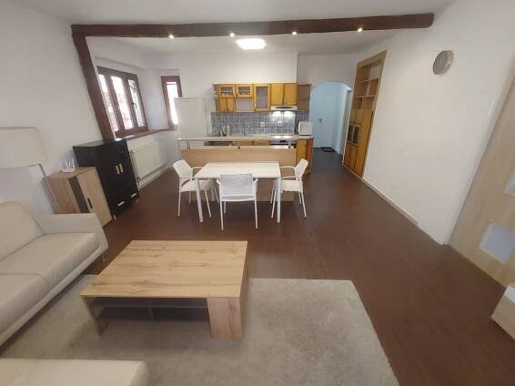 Pronájem domu 250 m², pozemek 400 m², Lipník, Středočeský kraj