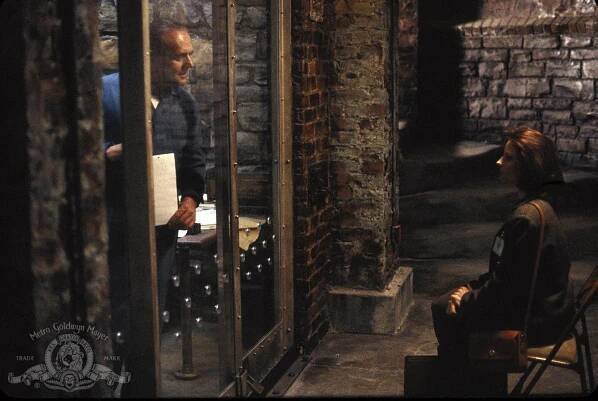 Jodie Foster and Anthony Hopkins in Mlčení jehňátek (1991)