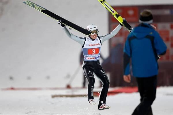 První závod Turné pro Ammanna, z Čechů bodoval jen Hlava