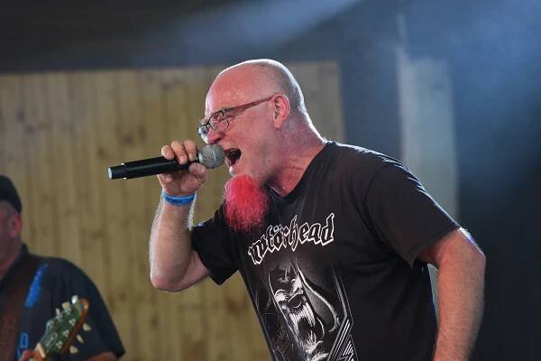 Kapela Roxor odstartovala Rockové Třtěnice. Výtěžek pomůže třem chlapcům