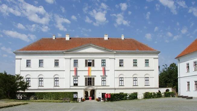 Zámek Rosice | Brno, Morava
