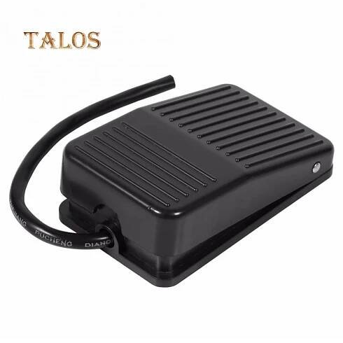 TOOLSTORE 220V elektrický pedál pro zapnutí/vypnutí univerzálního šicího stroje Plastový nožní spínač
