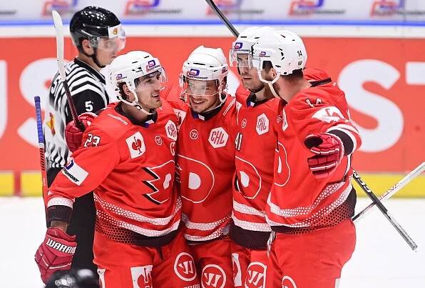 Norský Stavanger si z Pardubic odvezl nepopulárního bůra. V bráně zářil Klouček