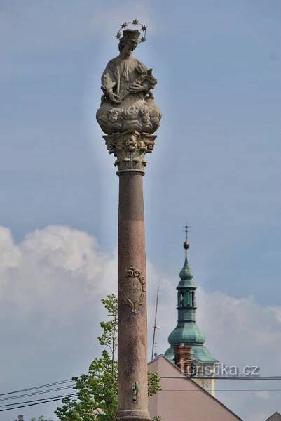 Dolany (u Olomouce) – sloup… - Socha | Turistika.cz