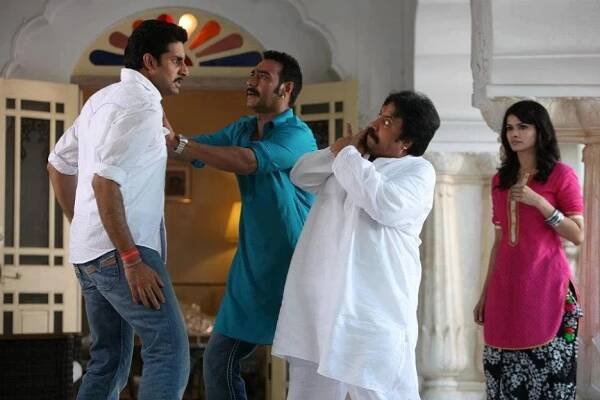 Abhishek Bachchan, Ajay Devgan, Neeraj Vora, Prachi Desai - Bol Bachchan - Z filmu