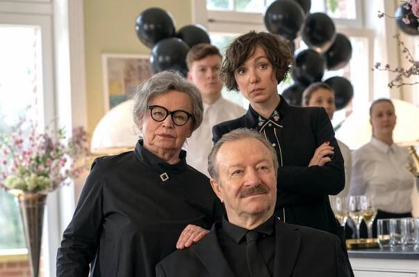 Wer einmal stirbt dem glaubt man nicht - Z filmu - Ursula Werner, Gerhard Garbers, Julia Koschitz