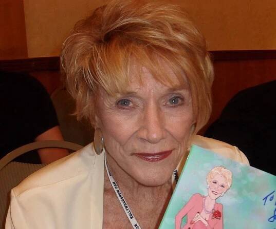 Jeanne Cooper Biography - Facts, Childhood, Family Life & Achievements