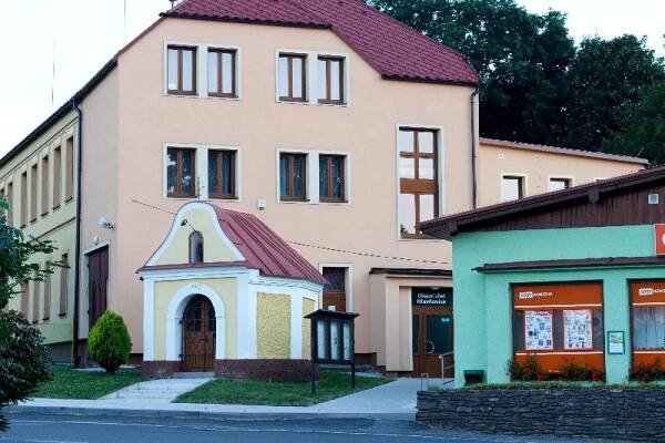 Hlavňovice - obecní úřad foto 2
