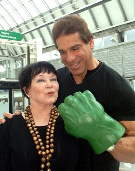 yvonne-craig-and-lou-ferrigno