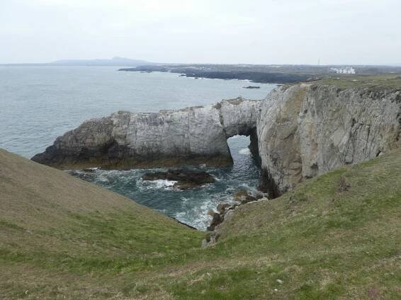 Anglesey Coastal Path, Wales (6 to 19 April 2019) – Moon River and We