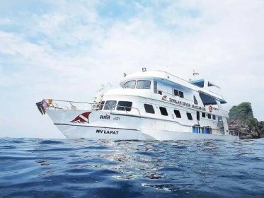 Lapat Similan Islands flexible liveaboard scuba diving trips