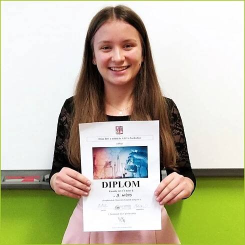 Oktavánka svitavského gymnázia Kamila Kučerová postoupila do celostátního kola chemické olympiády