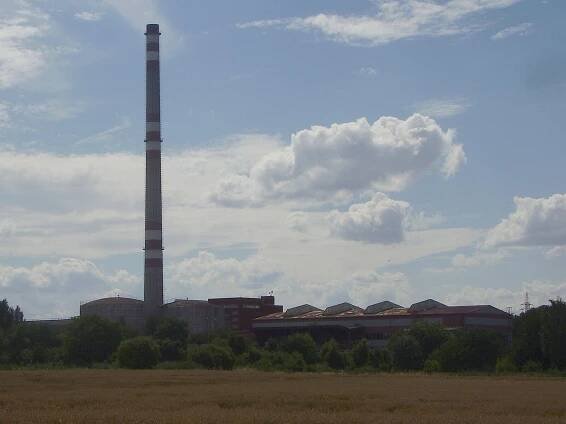 Soubor:Treboradice-teplarna.jpg – Wikipedie