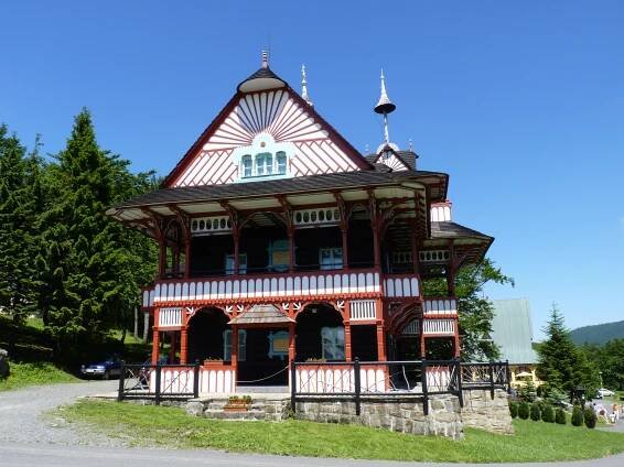 Soubor:Pustevny, Maměnka.JPG – Wikipedie