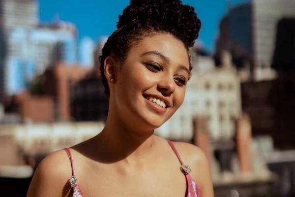 Violet McGraw Makes Waves In ‘M3GAN’ | TEENPLICITY