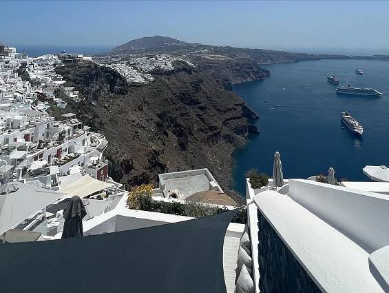Fira Town