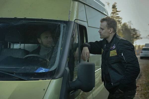 Pasilan myrkky - Manni - Vauhtimarket - Z filmu - Jari Virman, Samuel Kujala