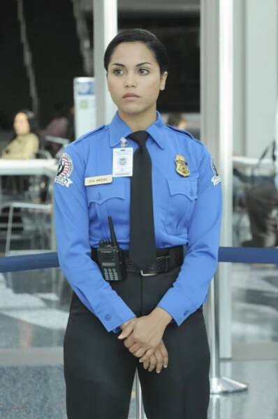 Anatomie lži - Pilot - Z filmu - Monica Raymund