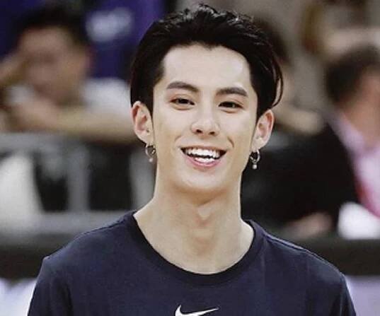 Dylan Wang Biography – Facts, Childhood, Family Life of Chinese Actor, Model