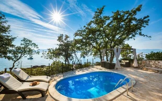 Booking.com: Chorvatsko, Njivice: Kemp Njivice - Skrz.cz