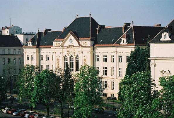 Ústav architektury slaví 10 let. Vyniká stážemi a sepětím s praxí - Téma – Zprávy z VUT