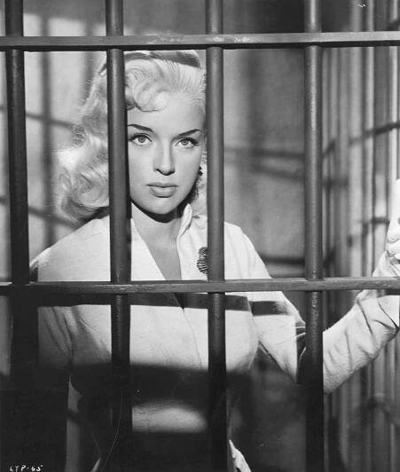 The Unholy Wife - Z filmu - Diana Dors