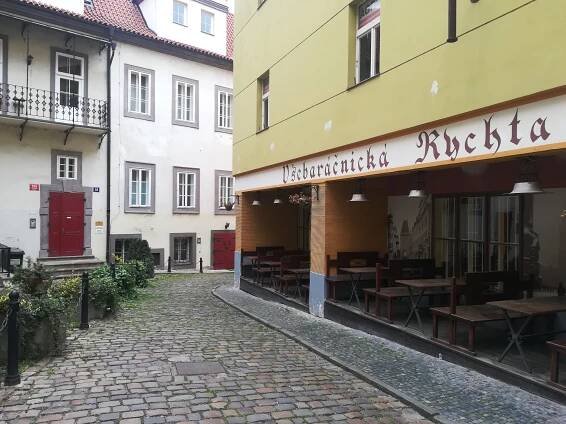 Tržiště, ulice v Praze | Rádi cestujeme | nejen levné letenky, ubytování, zimní pobyty