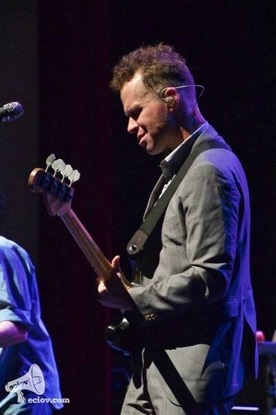 Guster at Paramount Theatre with Vetiver - 9 out of 10 High