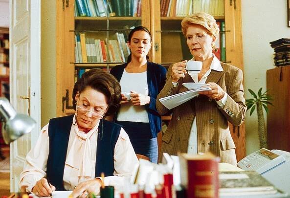 Julia - Eine ungewöhnliche Frau - Klare Entscheidungen (S01E02) (1999)