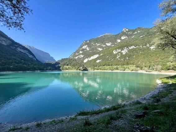 Pohled na Lago di Tenno